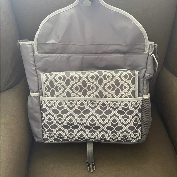 Boppy Bag BABY DIAPER BAG, CROSSBODY BAG (changing pad incl. and pochette) - Picture 7 of 10